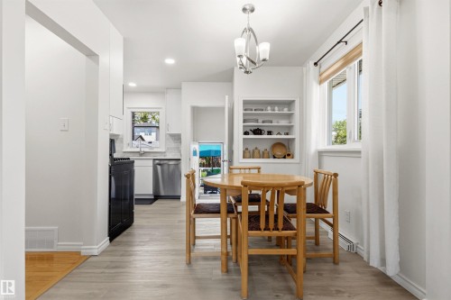 8708 89 Avenue, Edmonton, AB 