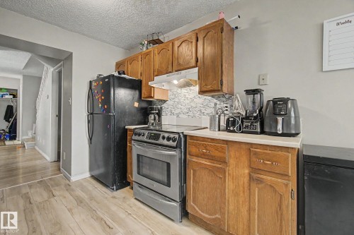 Kitchen - 45 2020 105 Street, Edmonton, AB 