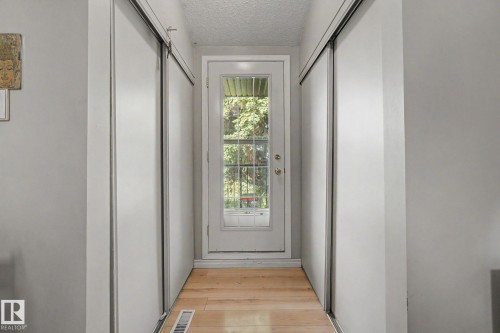 Interior entry - 45 2020 105 Street, Edmonton, AB 