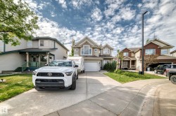 167 GALLAND Crescent  Edmonton, AB T5T 6P4