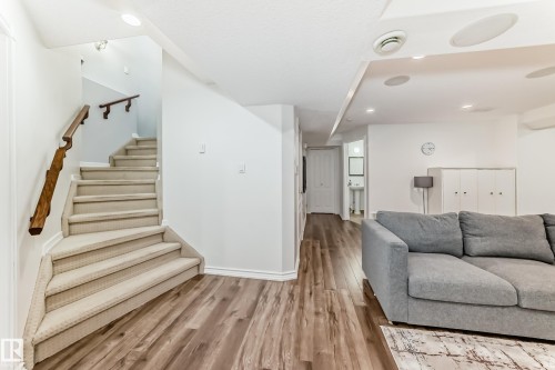 167 Galland Crescent, Edmonton, AB 