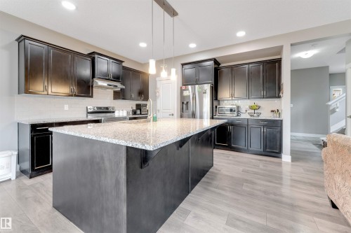 5930 19A Avenue, Edmonton, AB - Indoor Photo Showing Kitchen With Stainless Steel Kitchen With Upgraded Kitchen