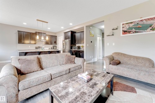 5930 19A Avenue, Edmonton, AB - Indoor Photo Showing Living Room
