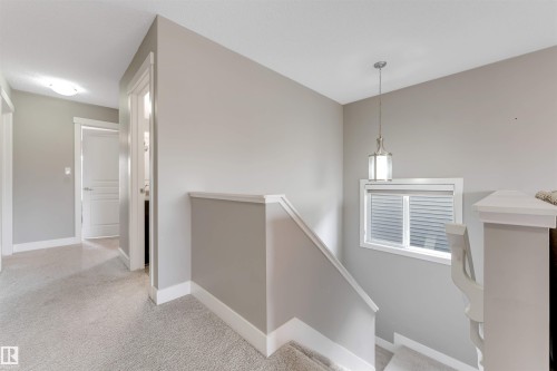 5930 19A Avenue, Edmonton, AB - Indoor Photo Showing Other Room