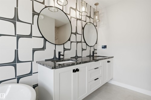 3243 Dixon Way, Edmonton, AB 