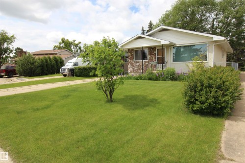 5504 56 Street, Barrhead, AB 