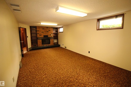 5504 56 Street, Barrhead, AB 
