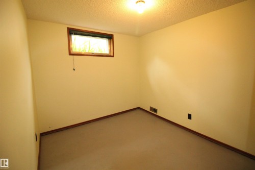 5504 56 Street, Barrhead, AB 