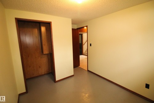 5504 56 Street, Barrhead, AB 