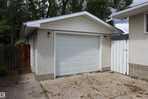 5504 56 Street, Barrhead, AB 