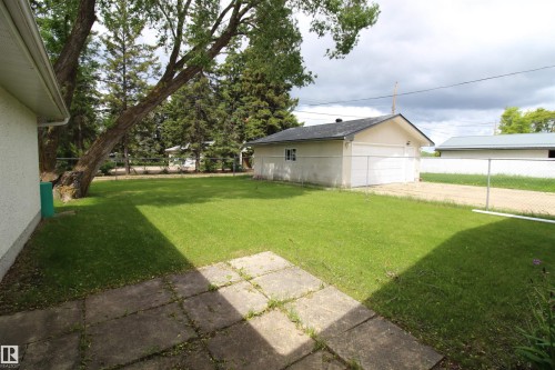 5504 56 Street, Barrhead, AB 