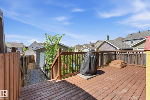 9074 Shaw Way, Edmonton, AB 