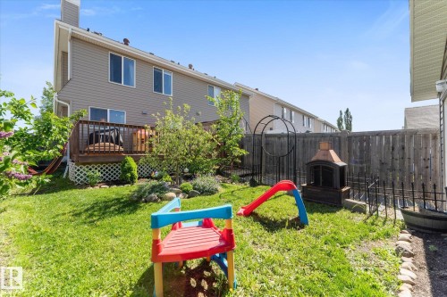 9074 Shaw Way, Edmonton, AB 