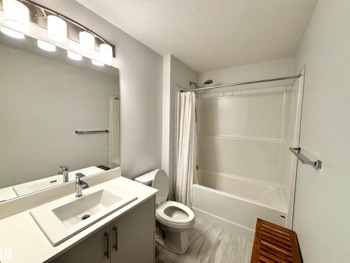 Bathroom - 5281 Edgemont Boulevard, Edmonton, AB 