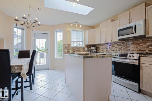 7716 154 Avenue, Edmonton, AB 