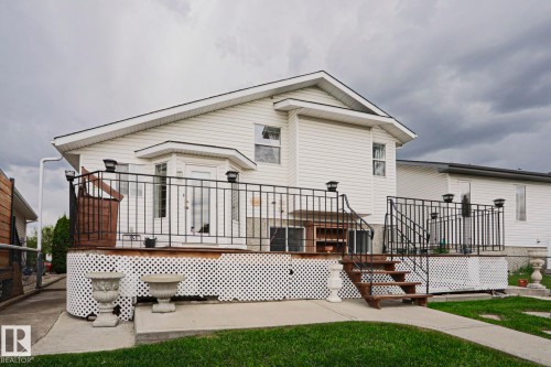 7716 154 Avenue, Edmonton, AB 