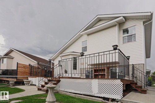 7716 154 Avenue, Edmonton, AB 