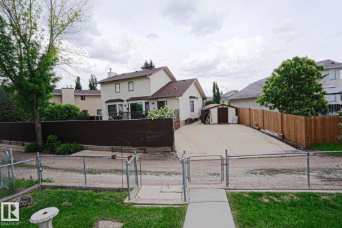 7716 154 Avenue, Edmonton, AB 