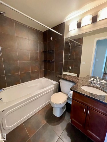 205 9707 106 Street, Edmonton, AB 