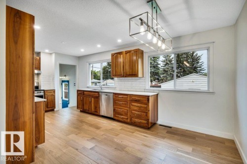 16200 104 Avenue Nw, Edmonton, AB 
