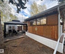 32 12036 Township Road 422 Rural Ponoka County, AB T0C 2J0