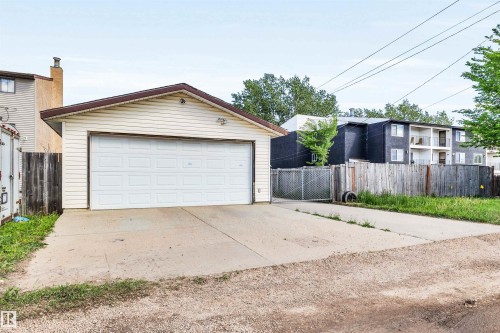 11722 81 Street, Edmonton, AB 
