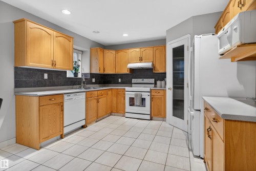 2839 151A Avenue, Edmonton, AB 