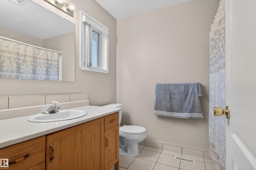 2839 151A Avenue, Edmonton, AB 