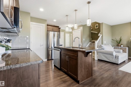 2220 Casey Crescent, Edmonton, AB 
