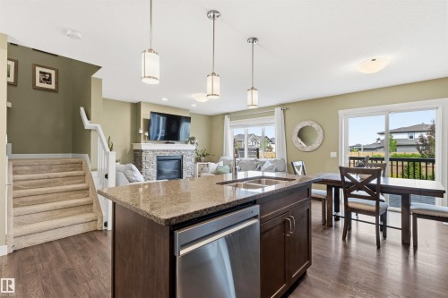 2220 Casey Crescent, Edmonton, AB 
