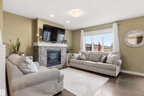 2220 Casey Crescent, Edmonton, AB 