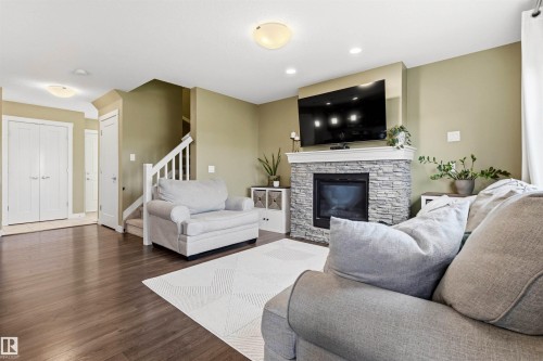 2220 Casey Crescent, Edmonton, AB 