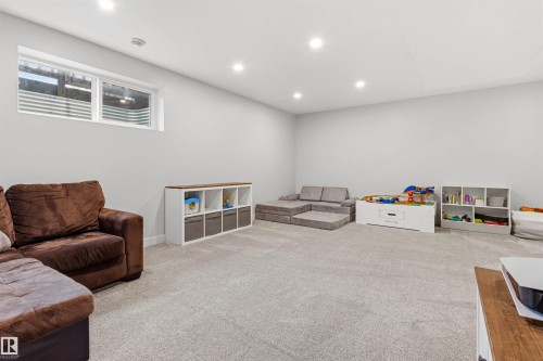 2220 Casey Crescent, Edmonton, AB 