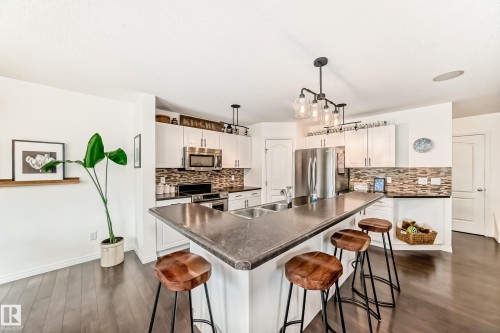 732 172 Street, Edmonton, AB 