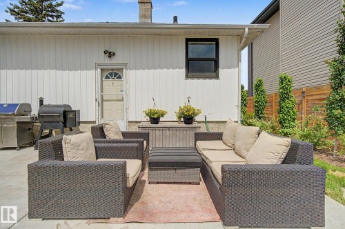 15771 106A Avenue, Edmonton, AB 