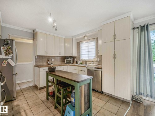 4902 52 Avenue, Beaumont, AB 