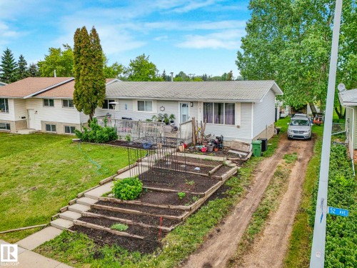 4902 52 Avenue, Beaumont, AB 