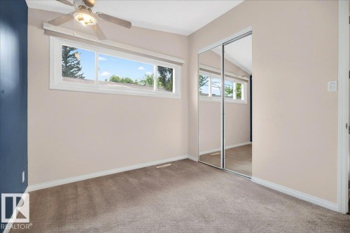 15302 76 Av, Edmonton, AB 