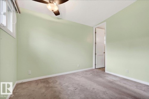 15302 76 Av, Edmonton, AB 