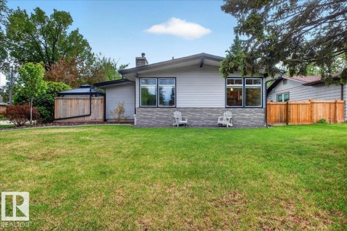 15302 76 Av, Edmonton, AB 