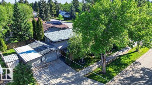 15302 76 Av, Edmonton, AB 