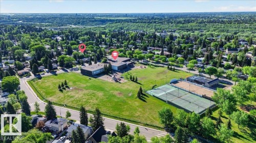 15302 76 Av, Edmonton, AB 