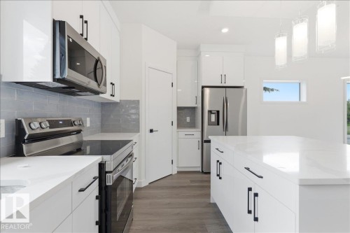 5023 47Ave, Calmar, AB 