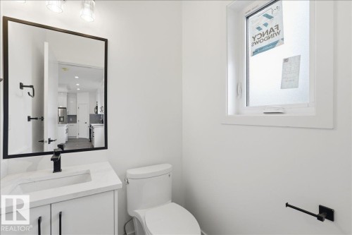 5023 47Ave, Calmar, AB 