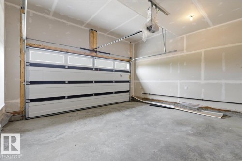 5023 47Ave, Calmar, AB 