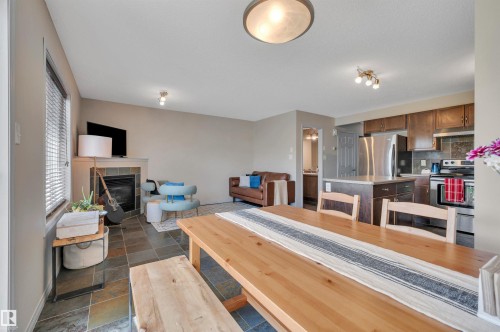 5819 8 Avenue, Edmonton, AB 