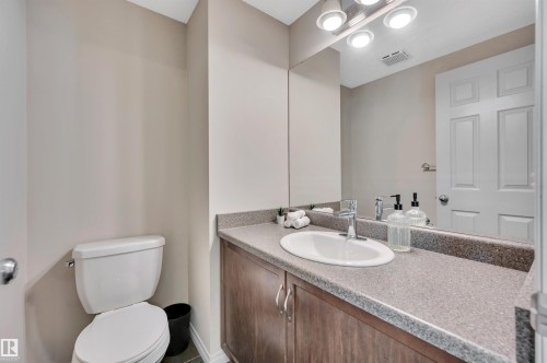 5819 8 Avenue, Edmonton, AB 