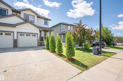5819 8 Avenue, Edmonton, AB 