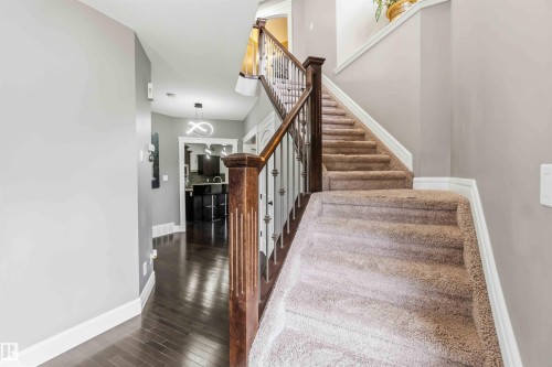 247 Ambleside Drive, Edmonton, AB - Indoor Photo Showing Other Room