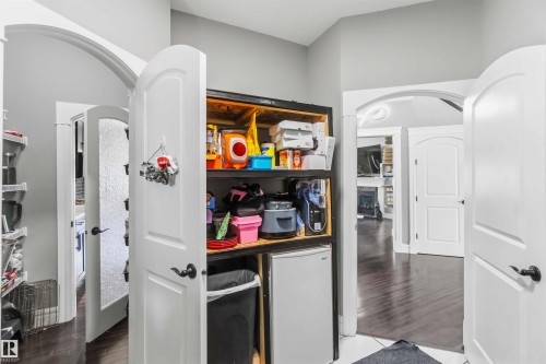 247 Ambleside Drive, Edmonton, AB - Indoor Photo Showing Other Room